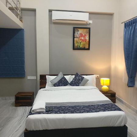 Misty Lake Guest House Haiderabad Buitenkant foto