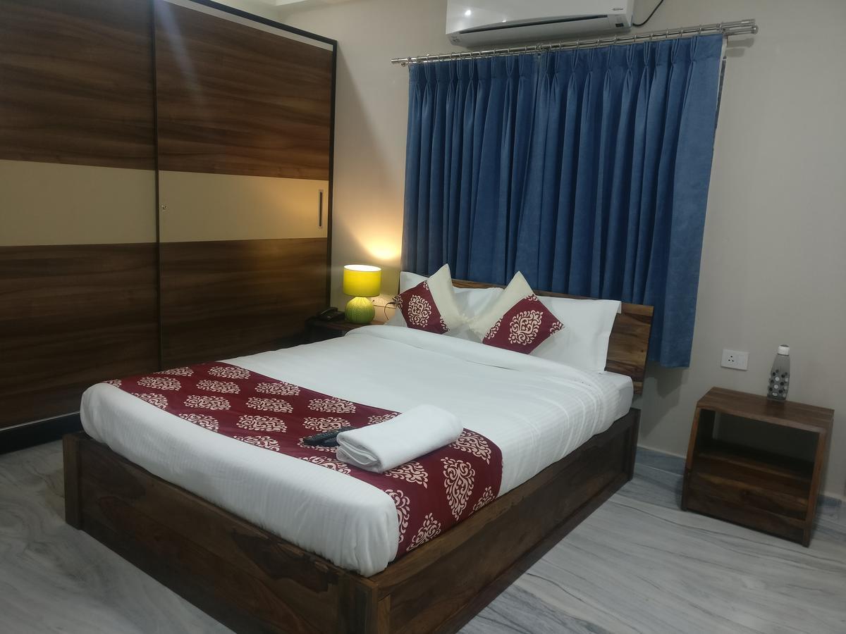Misty Lake Guest House Haiderabad Buitenkant foto