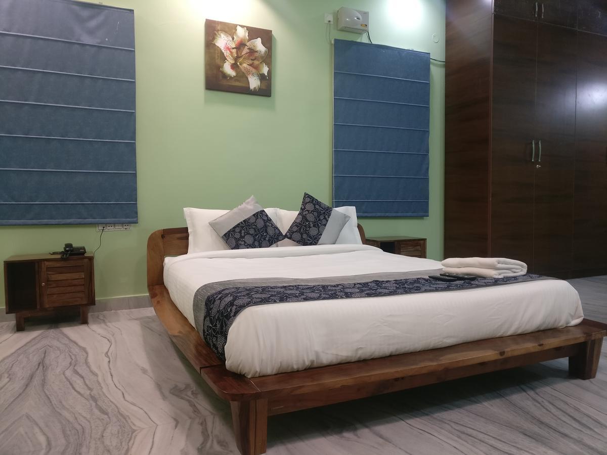 Misty Lake Guest House Haiderabad Buitenkant foto