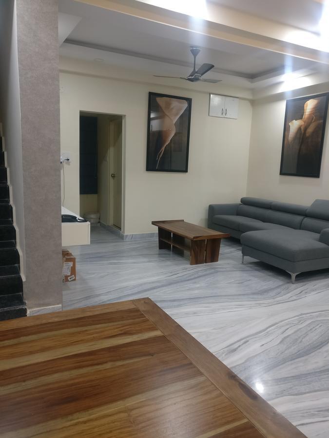 Misty Lake Guest House Haiderabad Buitenkant foto